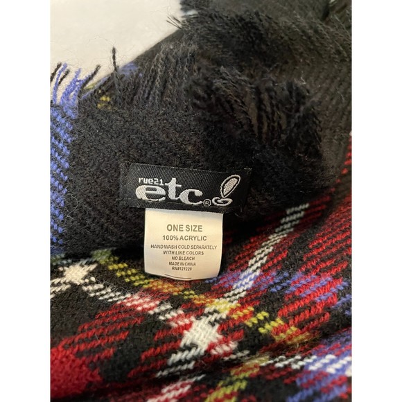 Rue 21 Black Red White Blanket Scarf EUC - Picture 2 of 3